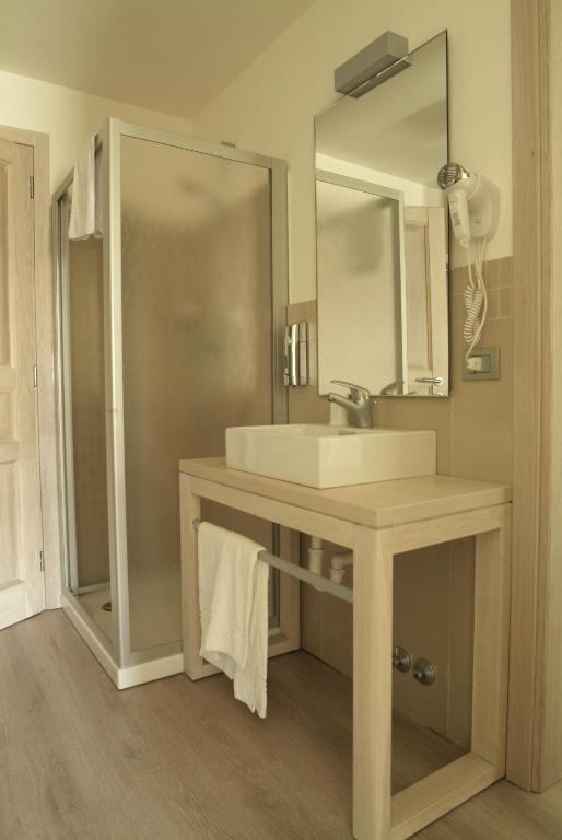 Chambres D'Hotes Nuits De Reve Roisan Rom bilde