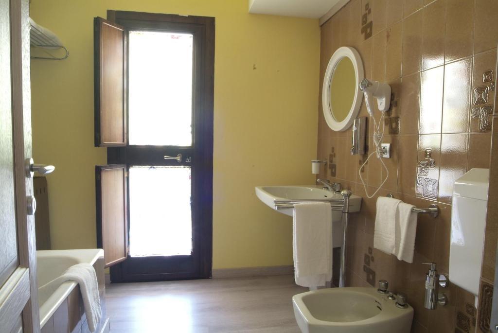 Chambres D'Hotes Nuits De Reve Roisan Rom bilde